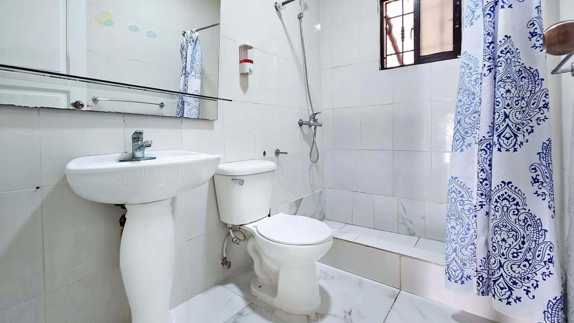Villa Dmm Con Piscina, Jacuzzi Y Gran Area Verde En Punta Cana